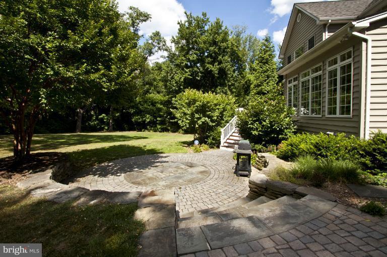 934 Hilltop Road Arnold, MD 21012 - Photo 28 of 30 Exterior (Rear)