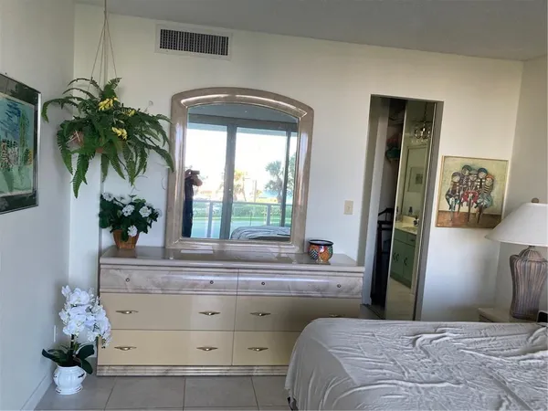 $6,000 | 333 Northeast 21st Avenue, Unit 304, Deerfield Beach, FL 33441