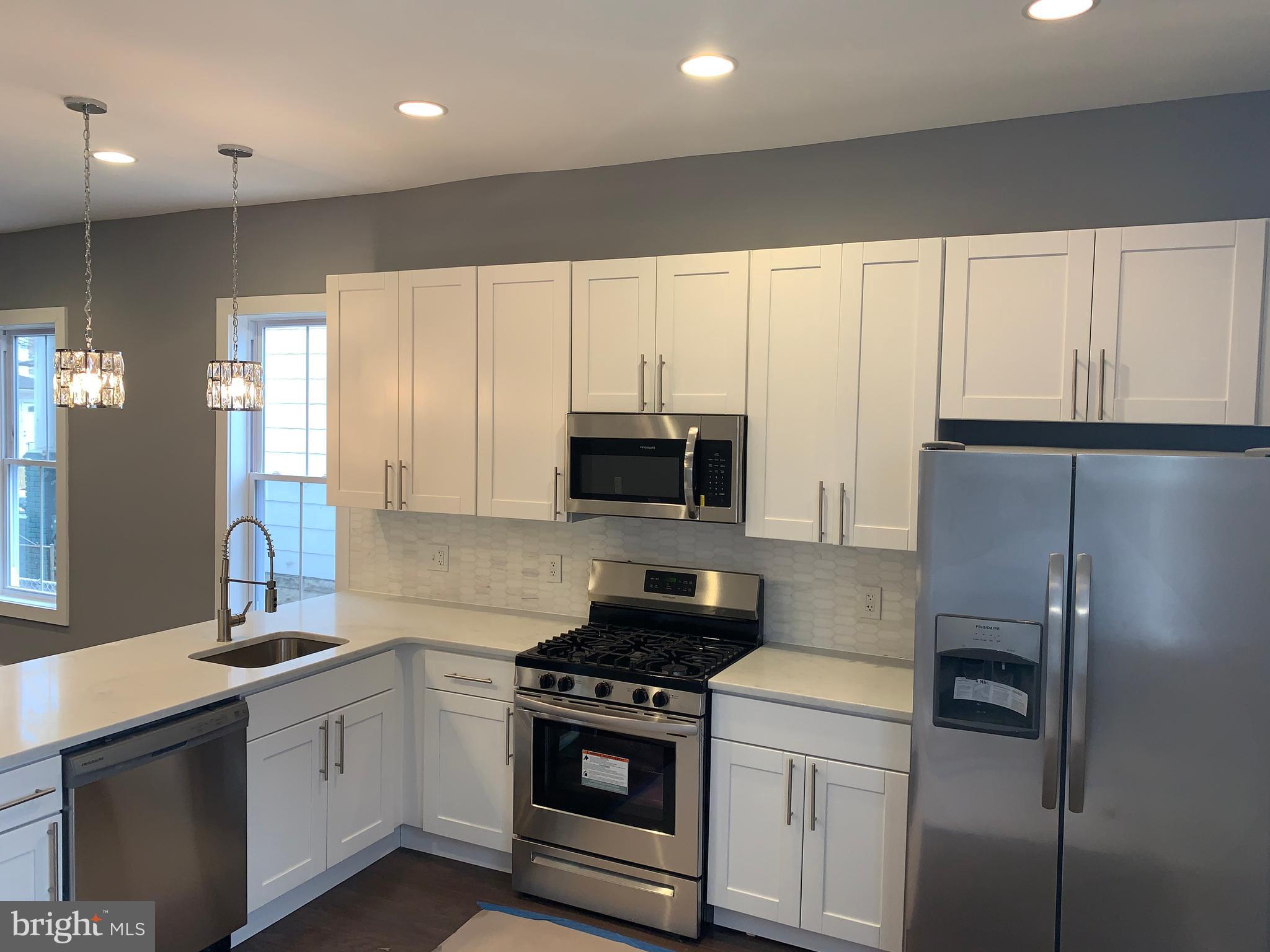 612 Raleigh Place Southeast Washington, DC 20032 - Photo 7 of 25