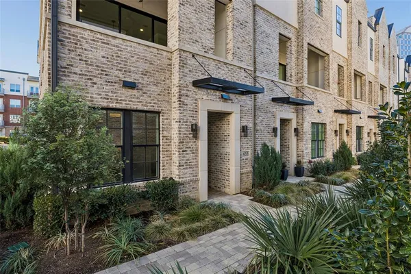 $665,000 | 653 Dalton Lane, Irving, TX 75039