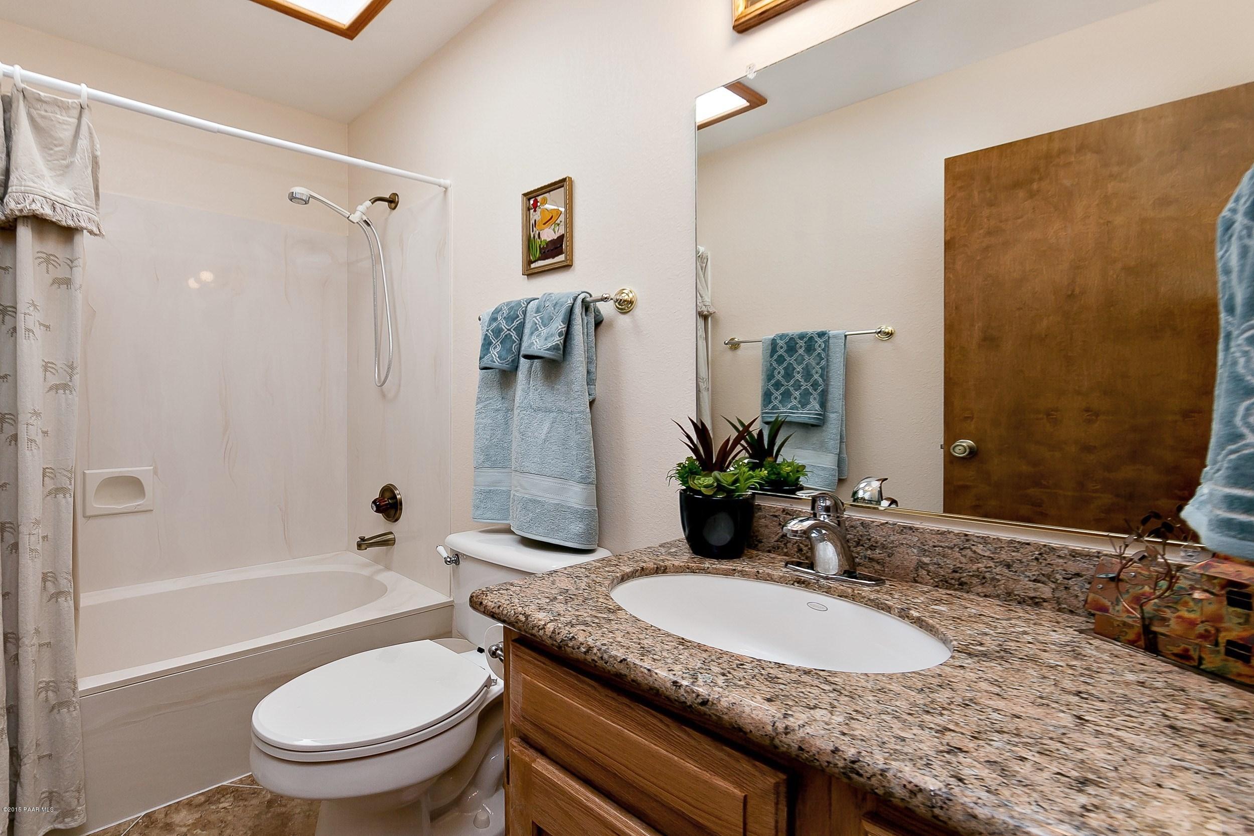 1980 Coyote Road Prescott, AZ 86303 - Photo 15 of 24 Guest Bathroom