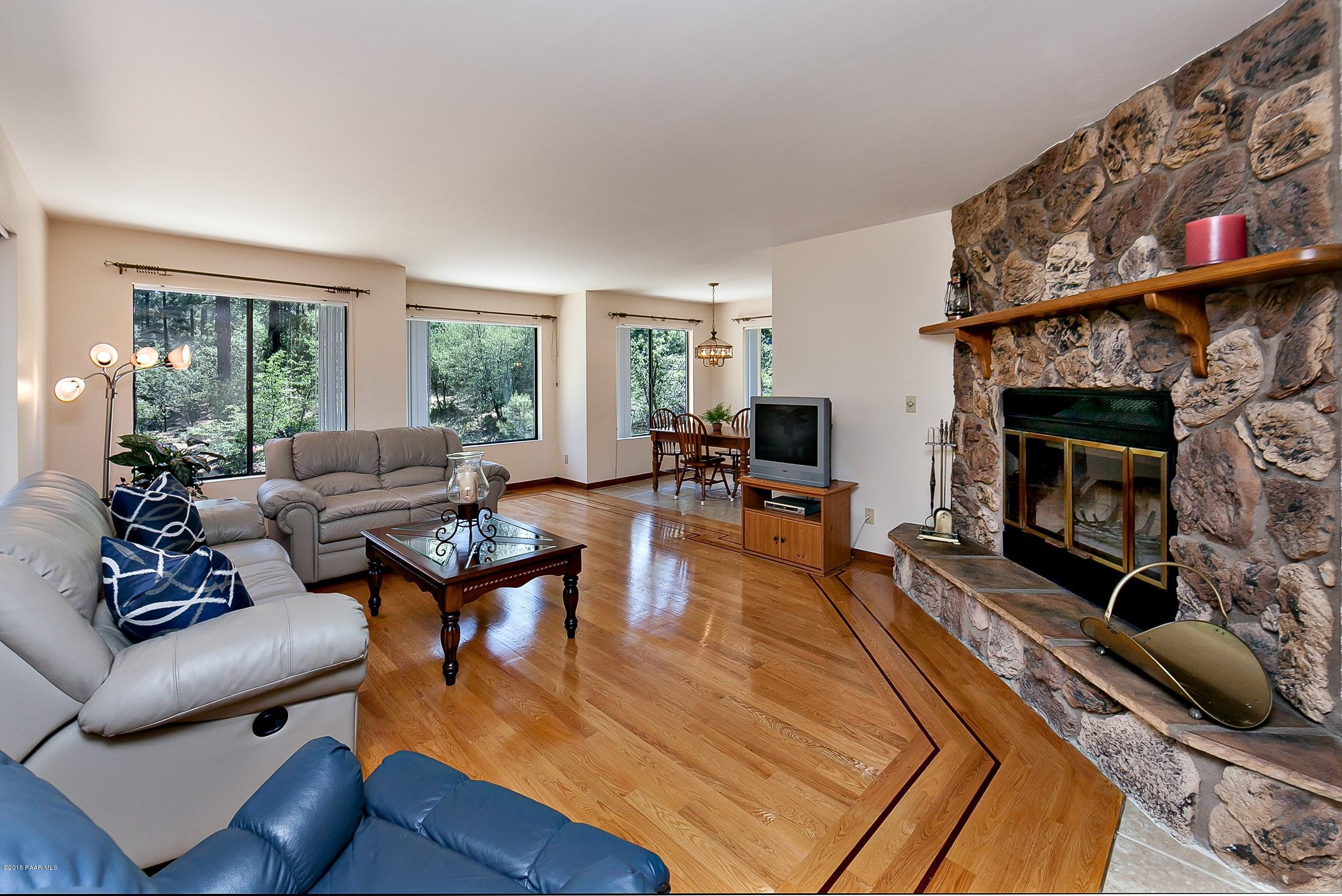 1980 Coyote Road Prescott, AZ 86303 - Photo 4 of 24 Great Room Elegance