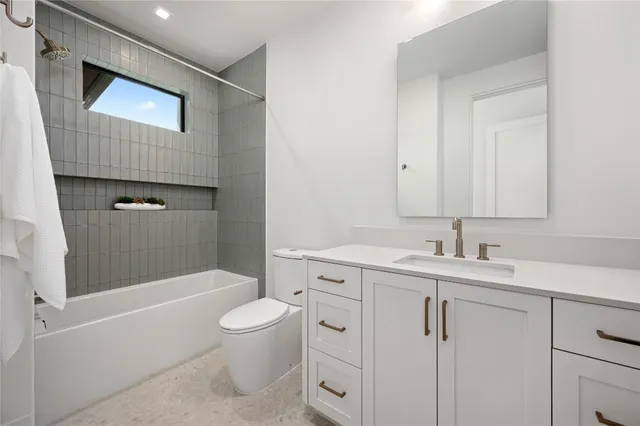 $3,250,000 | 3629 Peregrine Falcon Drive, Austin, TX 78746