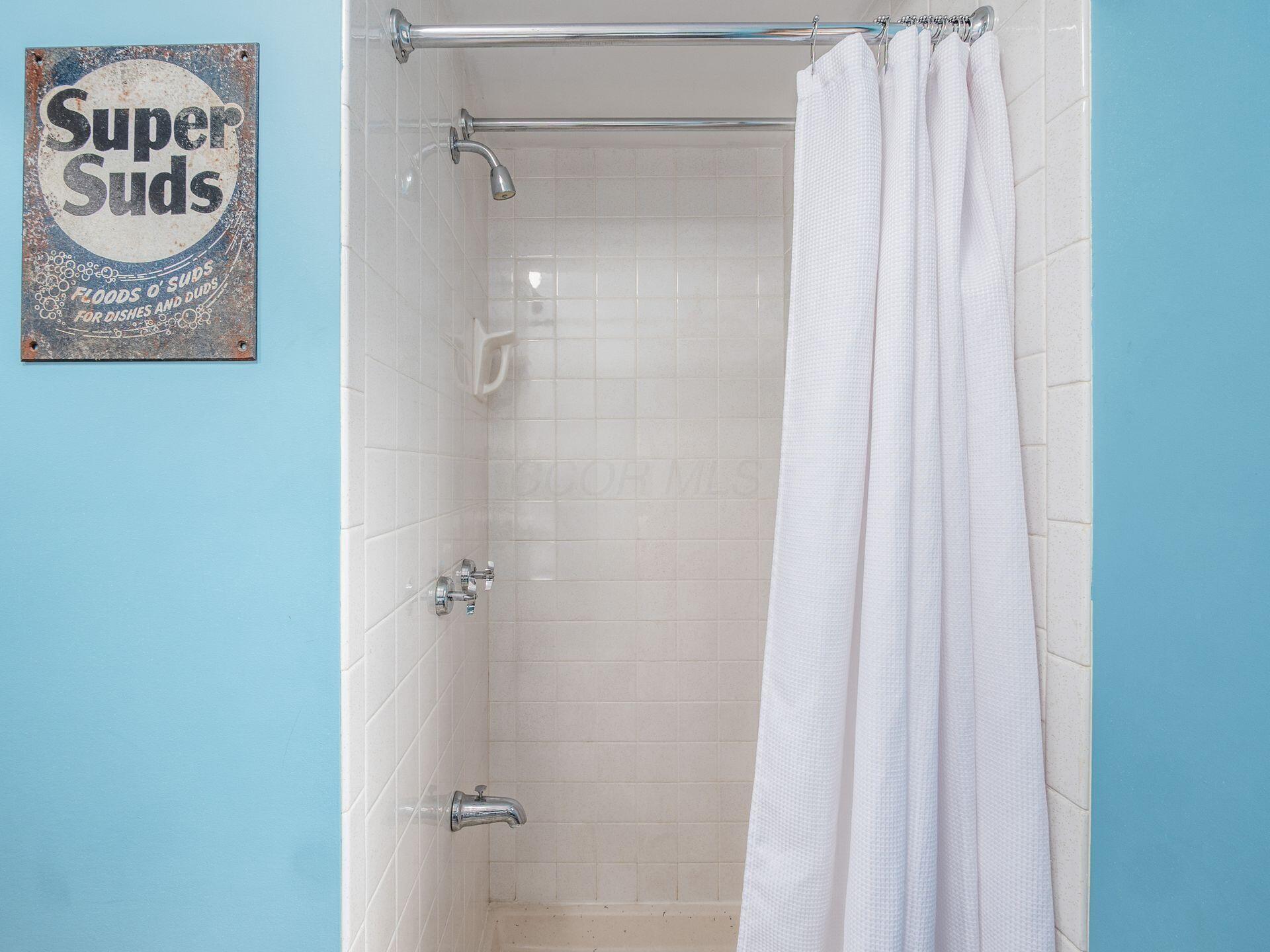 4159 Rowanne Road Columbus, OH 43214 - Photo 18 of 47 Shower off laundry-good general clean up area
