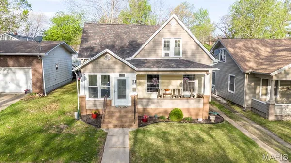 $156,000 | 323 South 6th Street, Vandalia, IL 62471