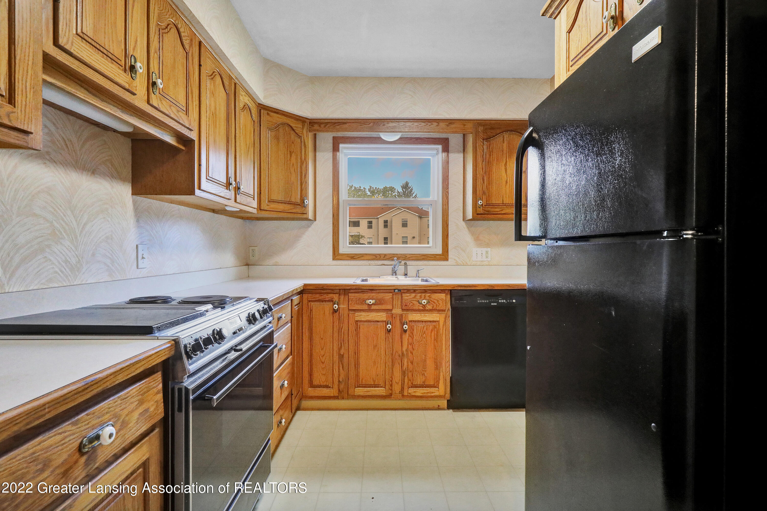 5750-5752 Ridgeway Drive Haslett, MI 48840 - Photo 17 of 49 9I3A1964