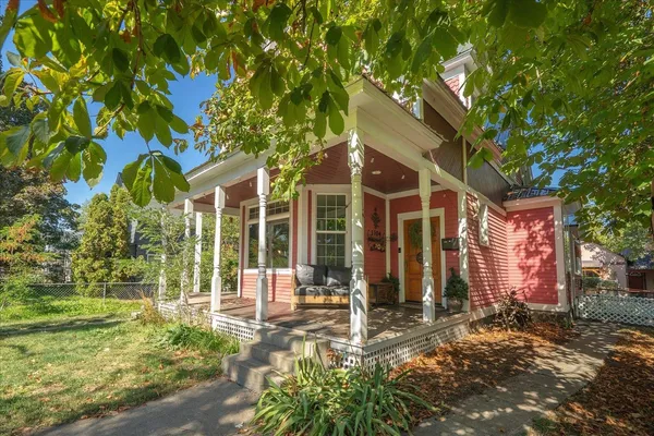 $380,000 | 1104 West Maxwell Avenue, Spokane, WA 99201