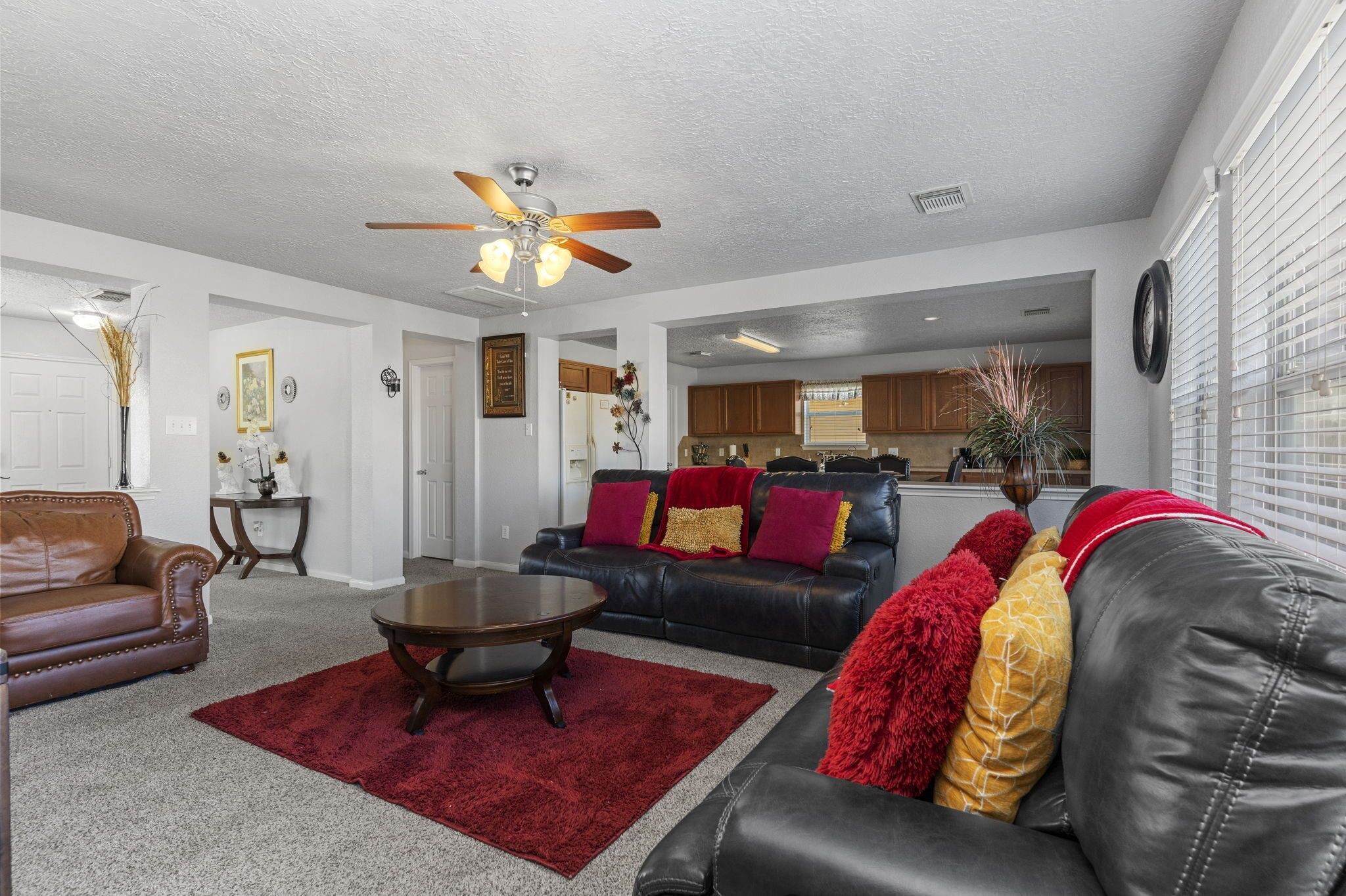 29326 Legends Green Drive Spring, TX 77386 - Photo 5 of 31 a living room with furniture and a chandelier