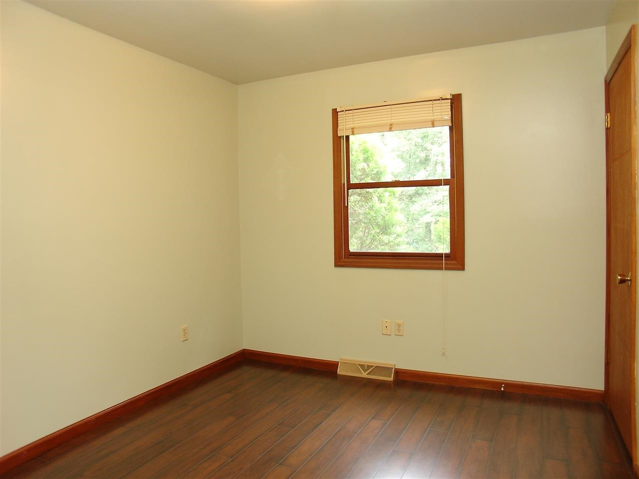 52 Ray Road Clifton Park, NY 12148 - Photo 6 of 15 Photo 6