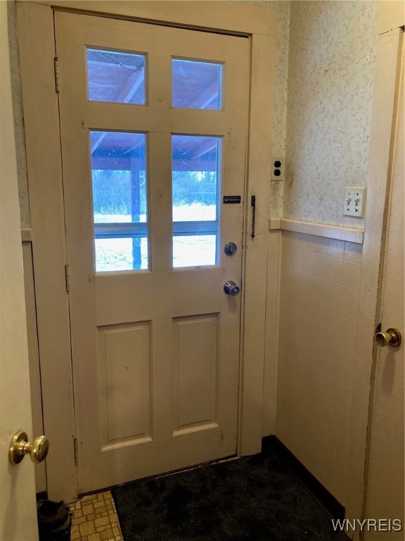 5831 Shawnee Road Cambria, NY 14132 - Photo 2 of 35