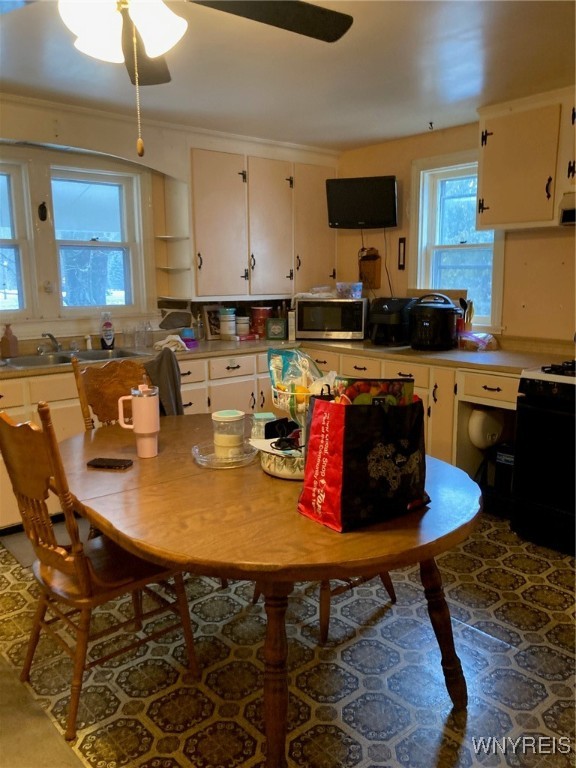 5831 Shawnee Road Cambria, NY 14132 - Photo 3 of 35