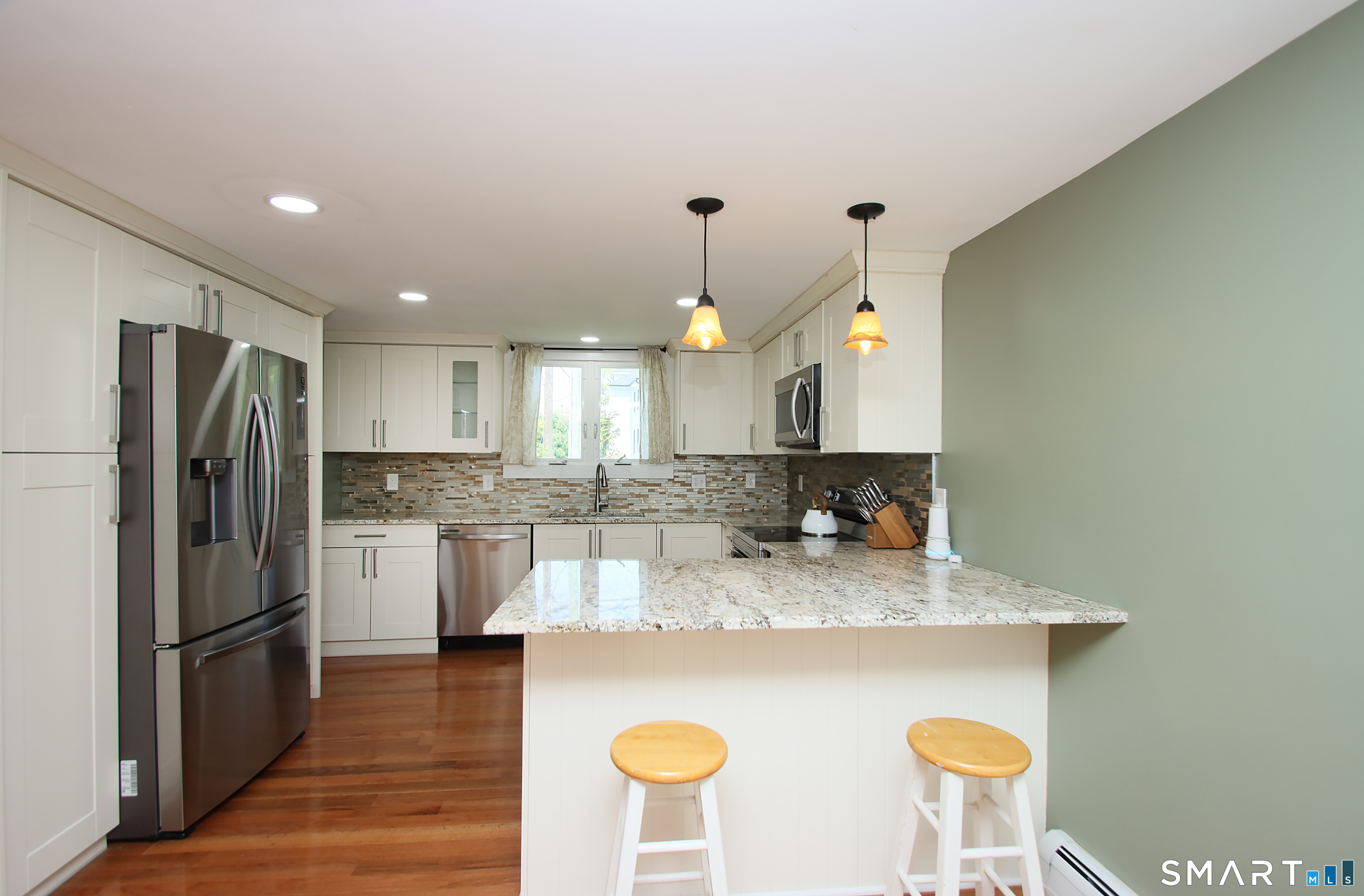 452 Essex Road Westbrook, CT 06498 - Photo 12 of 38