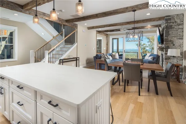 $2,059,000 | 115 Dugger Rdg Trail, Boone, NC 28607