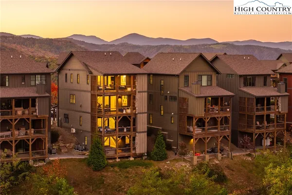 $2,059,000 | 115 Dugger Rdg Trail, Boone, NC 28607