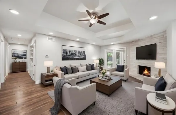 $4,800 | 6820 East Mockingbird Lane, Dallas, TX 75214