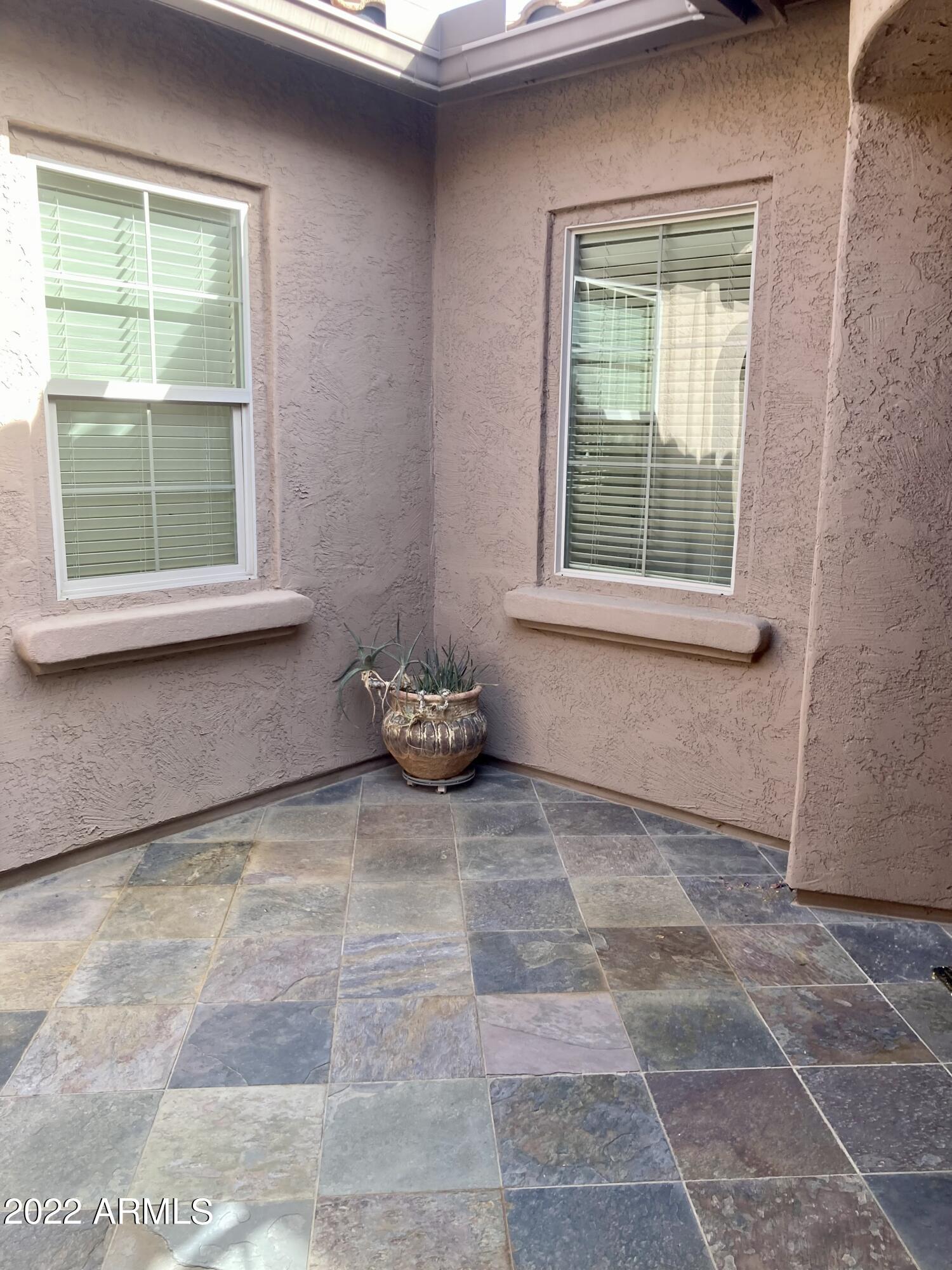 2040 West Chimney Rock Road Phoenix, AZ 85085 - Photo 4 of 41 IMG-8688