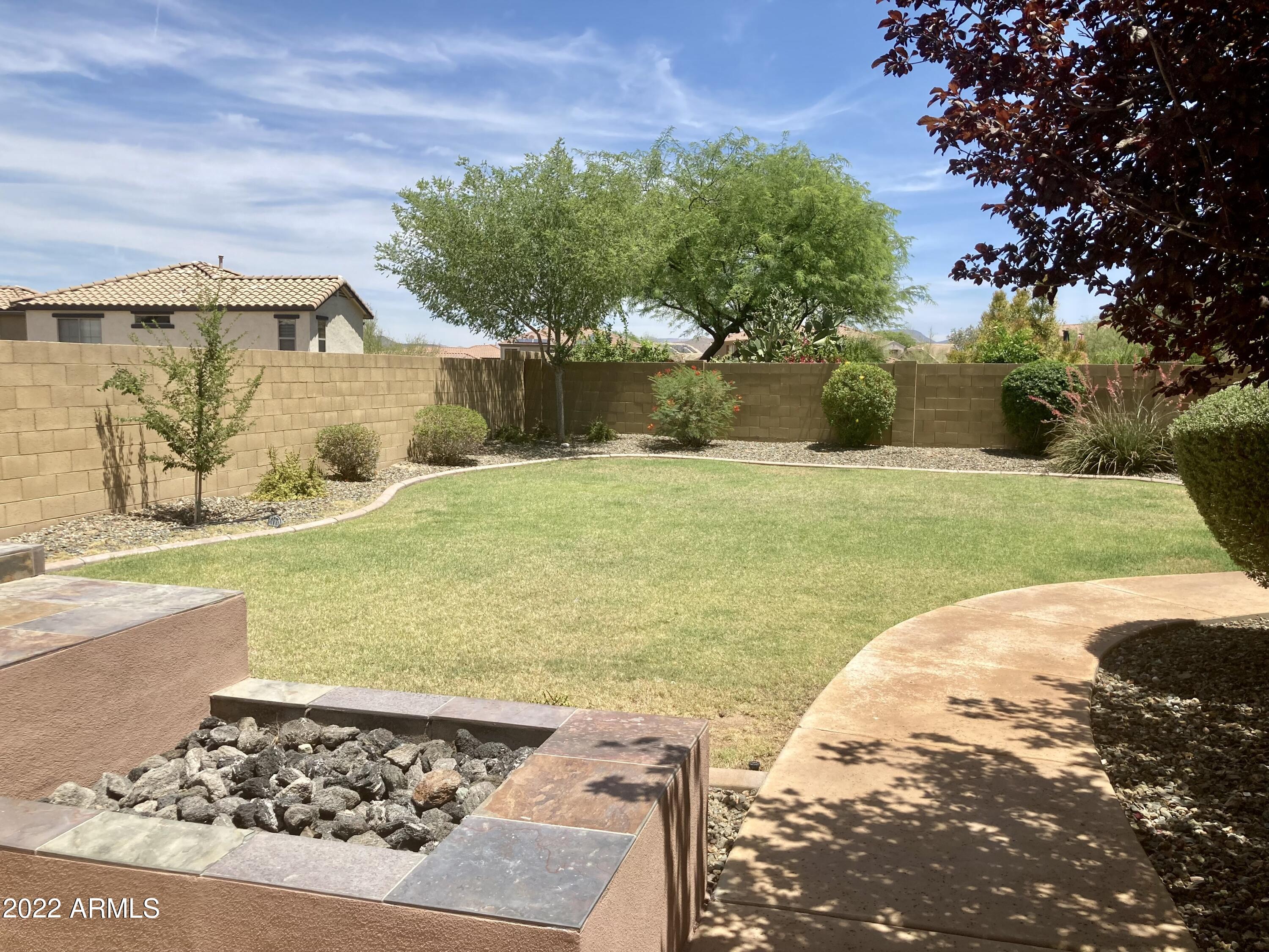2040 West Chimney Rock Road Phoenix, AZ 85085 - Photo 6 of 41 IMG-8773