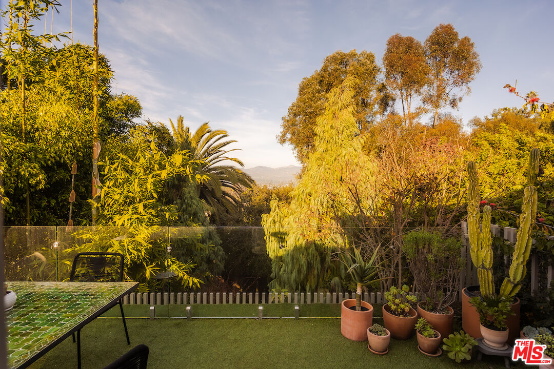 2139 Baxter Street Los Angeles, CA 90039 - Photo 23 of 55 a view of outdoor space and yard