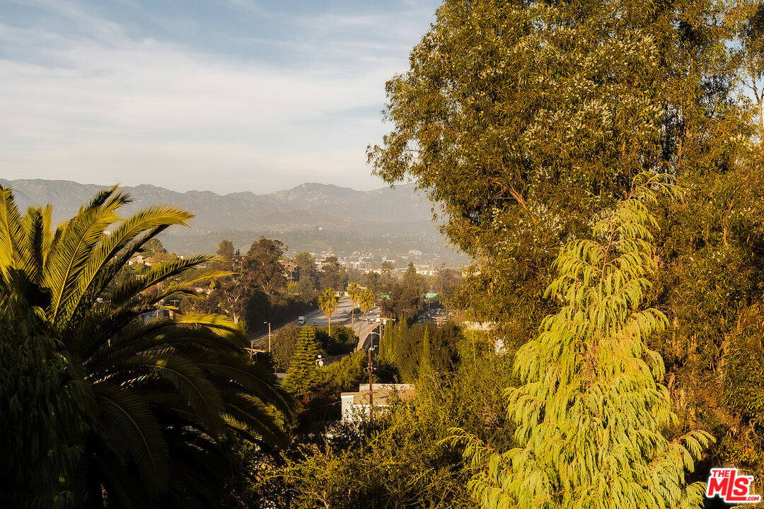 2139 Baxter Street Los Angeles, CA 90039 - Photo 25 of 55 a view of a city