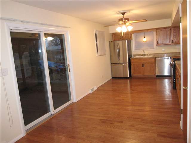 2316 West Overhill Road Peoria, IL 61615 - Photo 7 of 15 Gallery Image 7