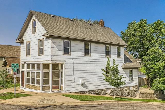 $289,000 | 774 Capitol Heights, St. Paul, MN 55103