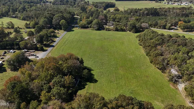 a view of a small yard
