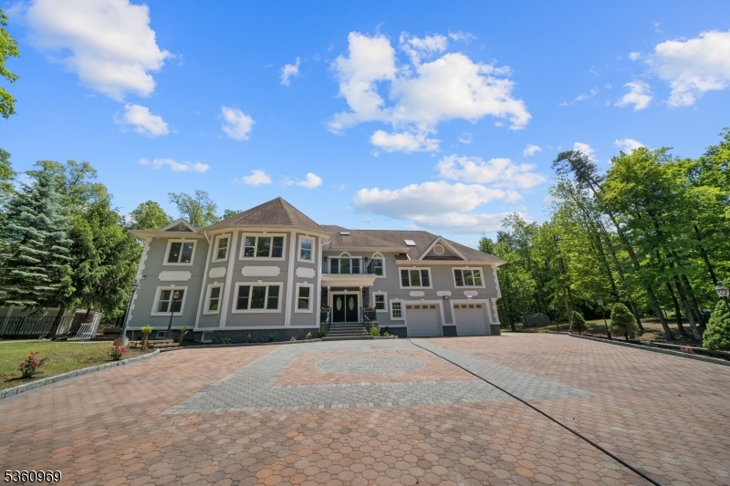 47 Cutlass Road Kinnelon, NJ 07405 - Photo 8 of 42 a front view of a house with a yard