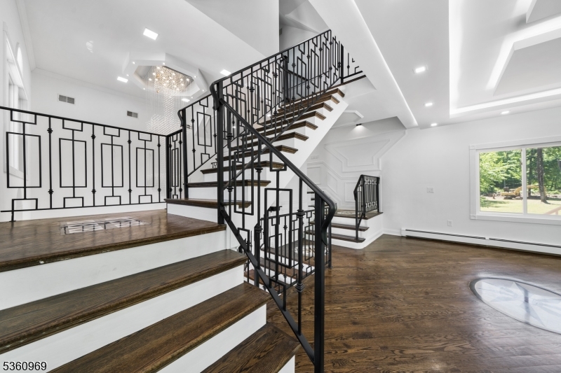47 Cutlass Road Kinnelon, NJ 07405 - Photo 10 of 42 a view of entryway and hall with wooden floor