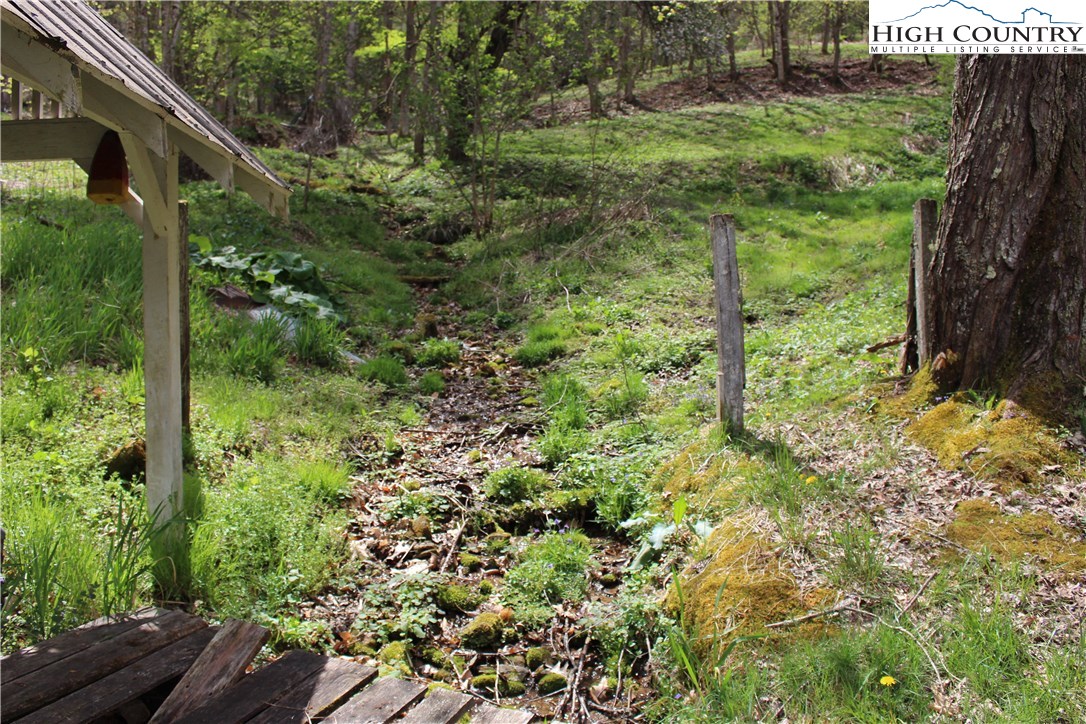 923 East Big Springs Road Lansing, NC 28643 - Photo 12 of 16 Gallery Image 12