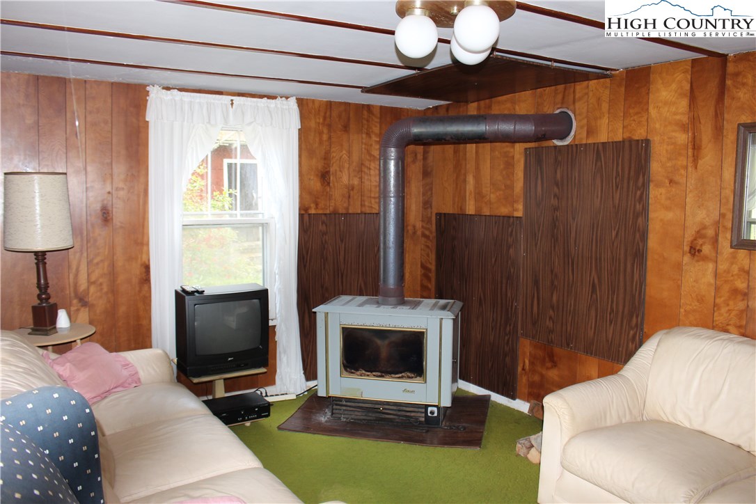 923 East Big Springs Road Lansing, NC 28643 - Photo 2 of 16 Gallery Image 2