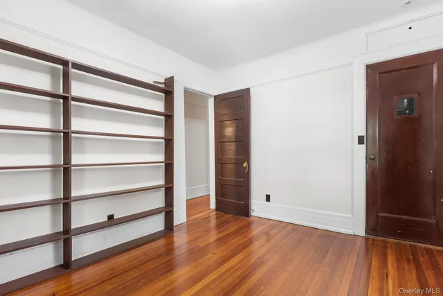 $949,000 | 230 Van Cortlandt Park Avenue, Yonkers, NY 10705