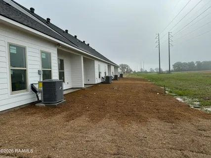 $241,999 | 109 Maplebrook, Youngsville, LA 70592