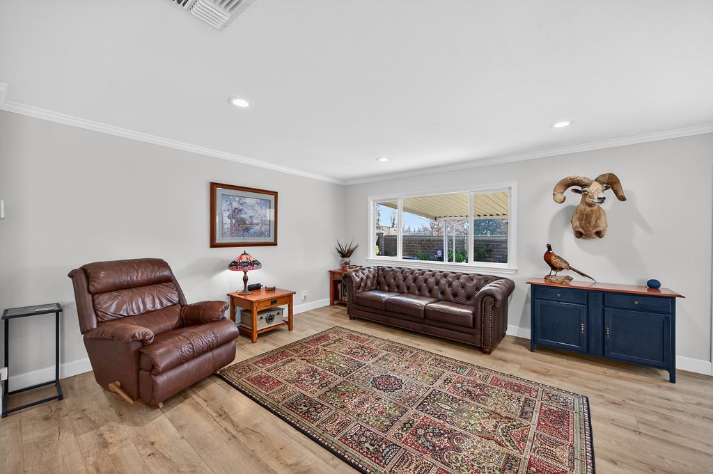 10580 Milazzo Way Rancho Cordova, CA 95670 - Photo 7 of 40