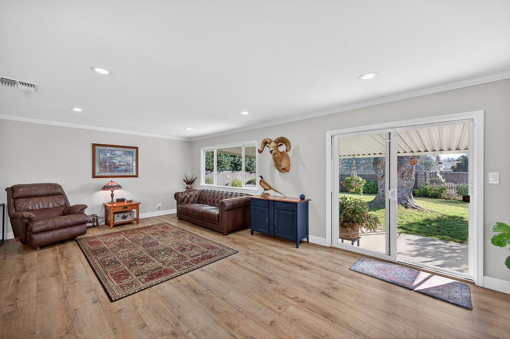 10580 Milazzo Way Rancho Cordova, CA 95670 - Photo 9 of 40