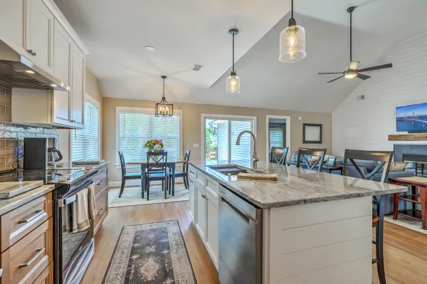 $4,650 | 842 Harbor Pl Drive, Charleston, SC 29412