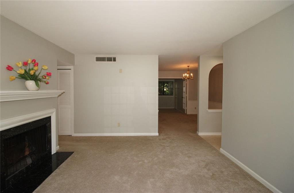 68 La Rue Place Northwest Atlanta, GA 30327 - Photo 4 of 72