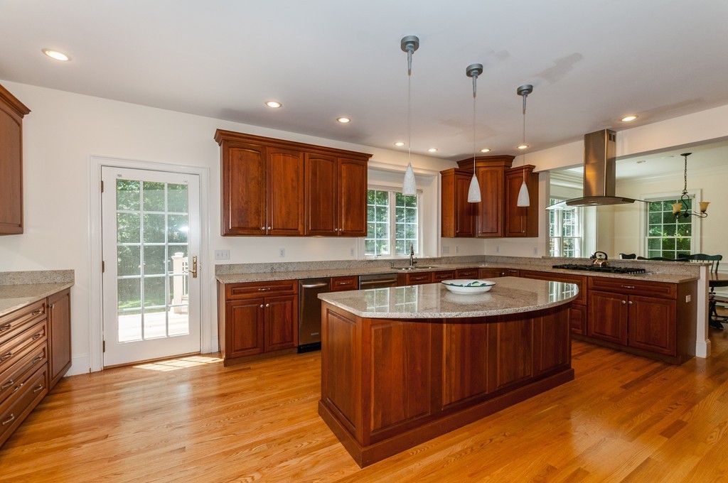 7 Ardmore Road Needham, MA 02494 - Photo 8 of 22