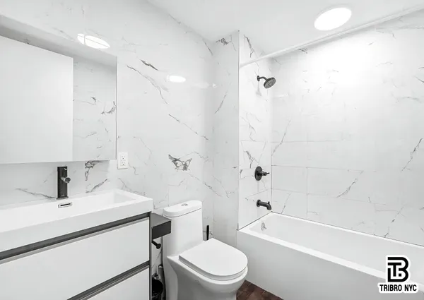 $5,000 | 64 Stagg Street, Unit 4H | Williamsburg