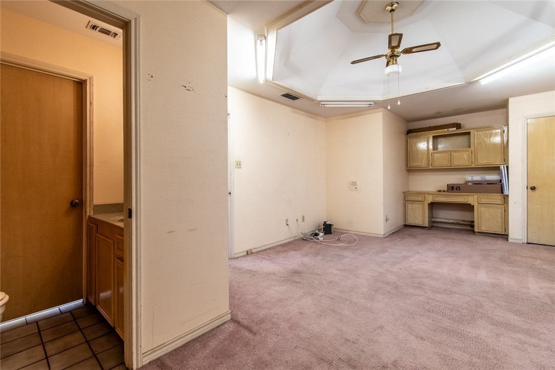4502 Marie Street Corpus Christi, TX 78411 - Photo 15 of 26 an empty room with closet and windows
