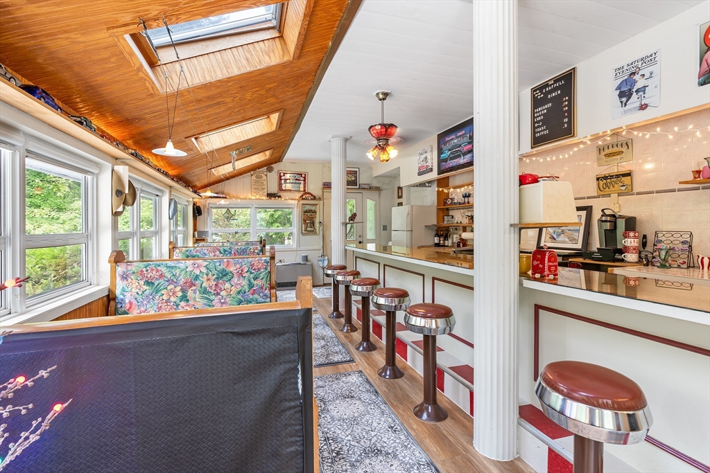 14 Wapping Road Kingston, MA 02364 - Photo 13 of 42