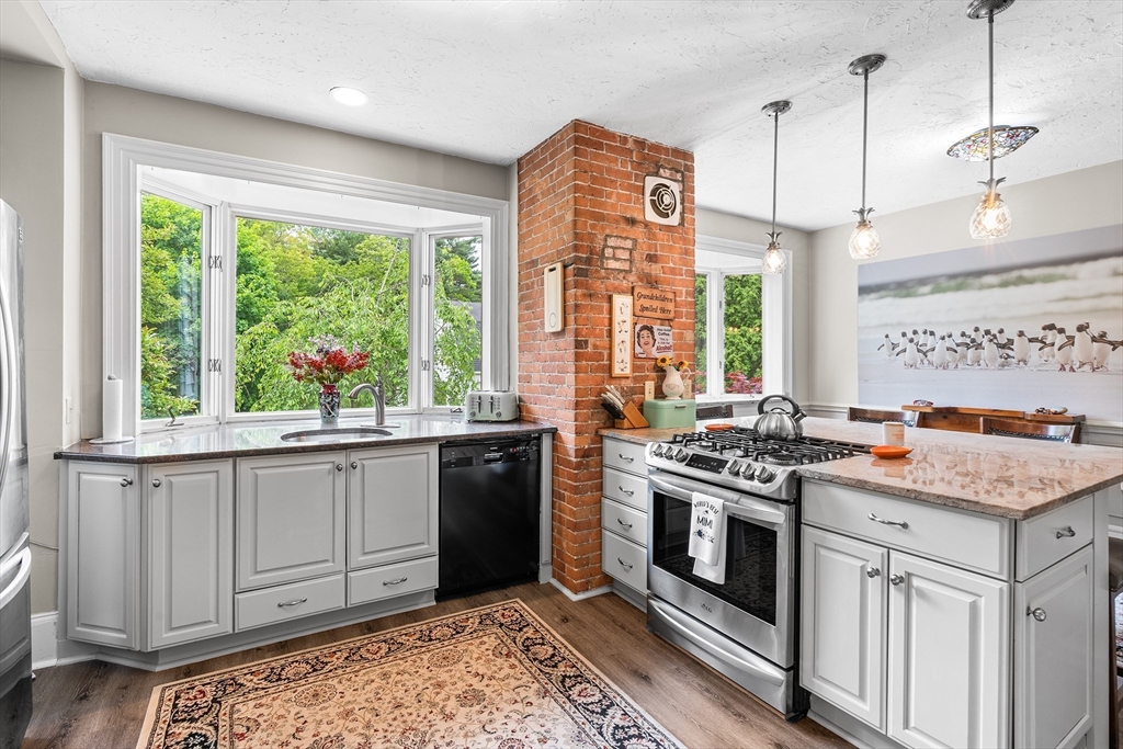 14 Wapping Road Kingston, MA 02364 - Photo 8 of 42