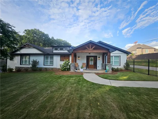 $835,000 | 5435 Shadburn Ferry Road, Buford, GA 30518