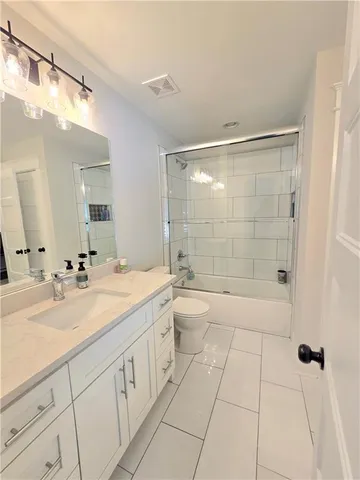 $835,000 | 5435 Shadburn Ferry Road, Buford, GA 30518