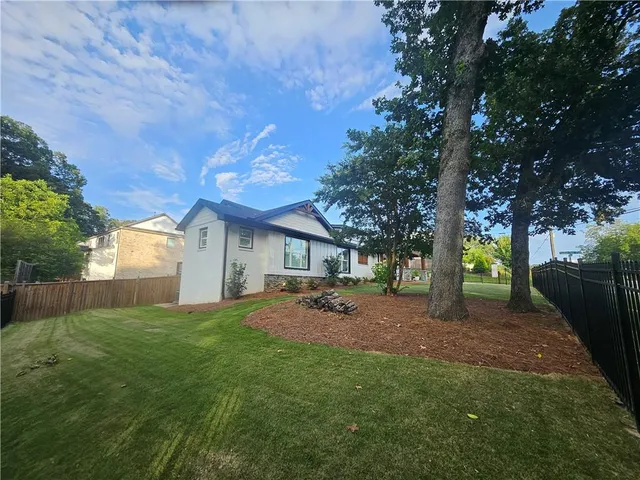 $835,000 | 5435 Shadburn Ferry Road, Buford, GA 30518