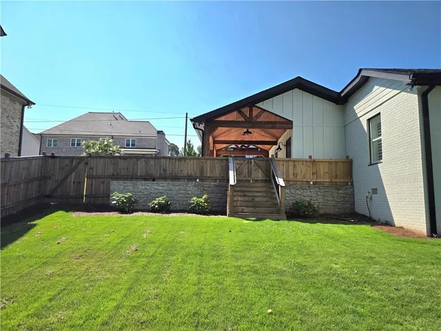 $835,000 | 5435 Shadburn Ferry Road, Buford, GA 30518