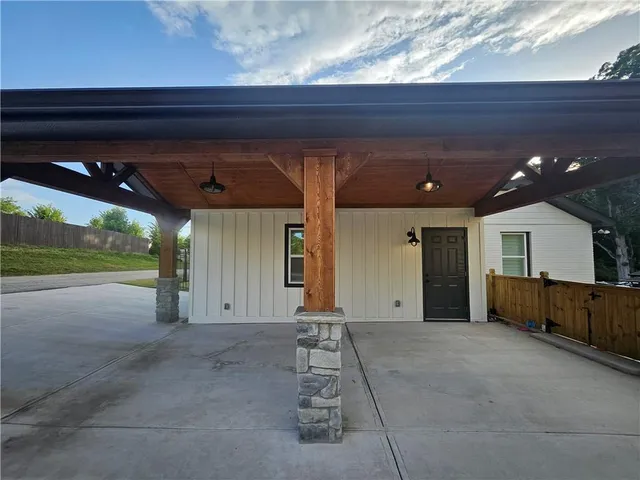 $835,000 | 5435 Shadburn Ferry Road, Buford, GA 30518