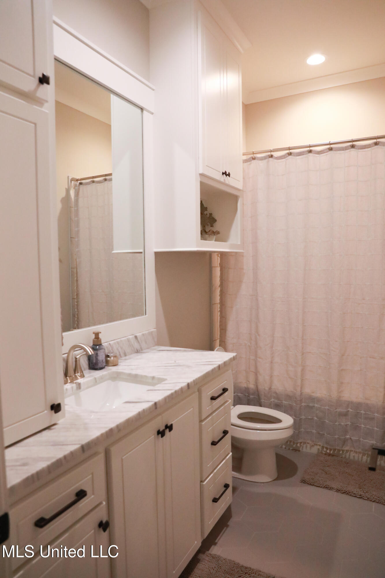 545 12 Oaks Trace Canton, MS 39046 - Photo 33 of 44 545 12 Oaks Trace-16