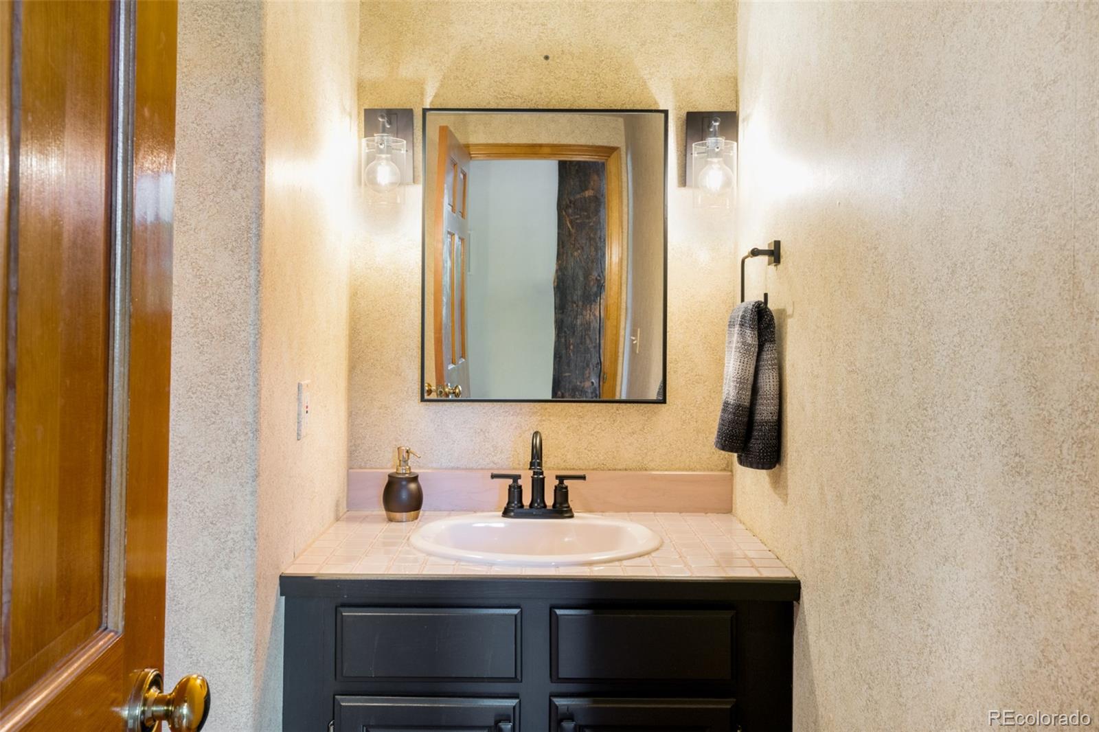 2710 Longthong Road Steamboat Springs, CO 80487 - Photo 12 of 29 Gallery Image 12
