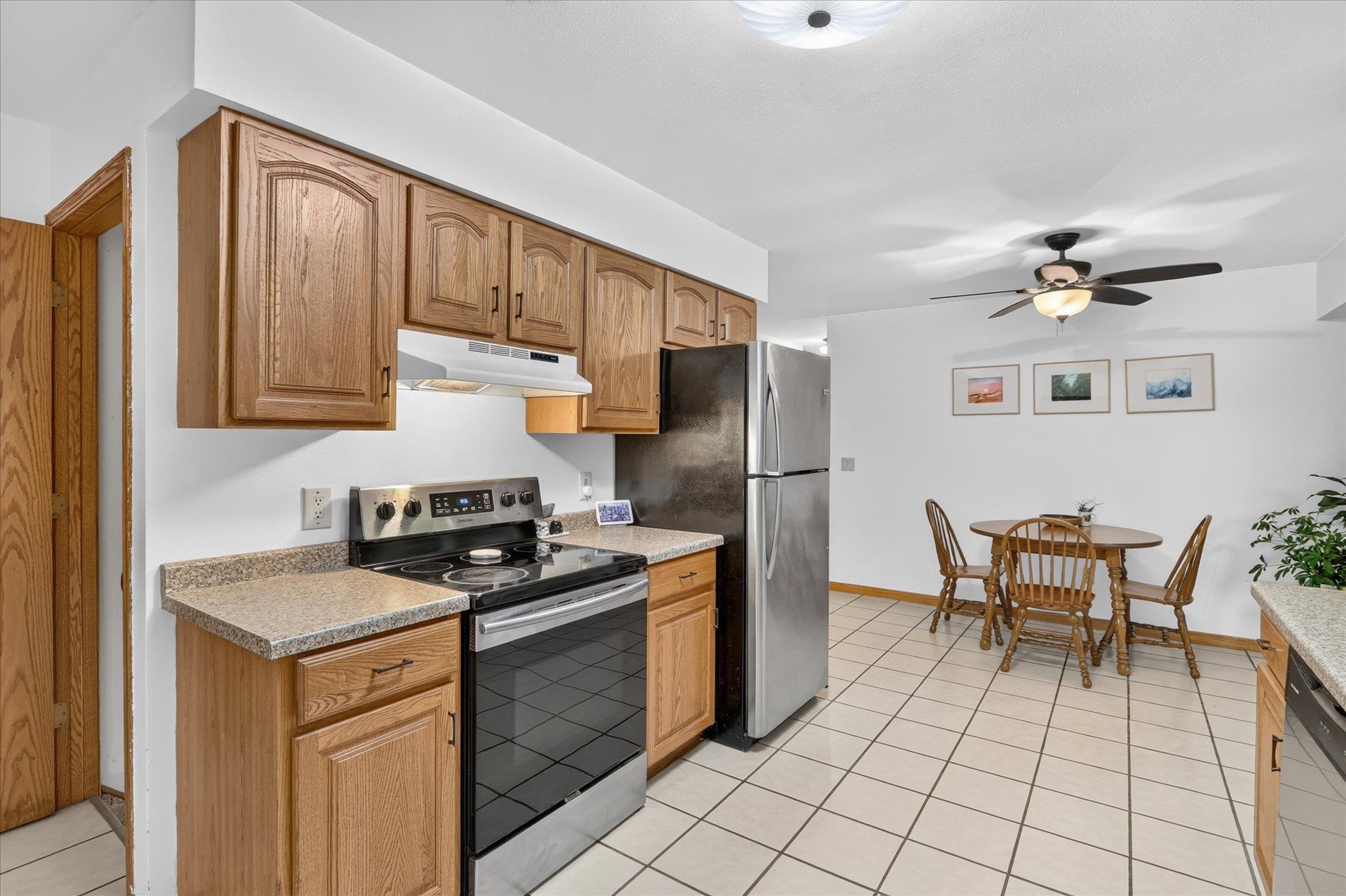 511 Johnson Clinton, WI 53525 - Photo 15 of 42
