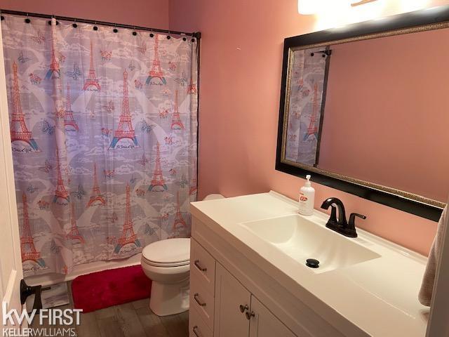 928 Main Street Fenton, MI 48430 - Photo 8 of 16 50023396-7.JPG
